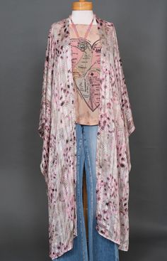 Boho Over 50, Dragon Kimono, Kimono Styling, Character Wardrobe, Angel Heart, Pink Lotus, Farm Style, Dress Boho, Kimono Fashion