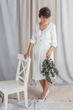 Enjoy the phenomenal linen viscose nursing dress with unique embroidery of flax ears - White Pearl. Great for any occasion.  You can wear it to baptism of your child and enjoy the freedom of feeding and an elegant look.  Complete with a pearl and beige dress for girls, or solo - as a proud mother.  You can easily choose accessories - a gold necklace and high heels, or a leather jacket and cowboy boots. Just how you like it! What distinguishes The White Pearl dress? 🌱 Airy, breathable and very c Dress For Mom And Daughter, Baptism Dress For Mom, Dress For Mom, White Linen Dress, Mom And Me, Unique Embroidery, White Linen Dresses, Beige Dress, Baptism Dress