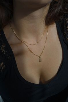 Everyday Necklace With Rectangular Pendant, Classic Necklace With Rectangular Pendant And Delicate Chain, Delicate Everyday Necklace With Rectangular Pendant, Classic Rectangular Charm Necklaces For Everyday, Delicate Rectangular Pendant Necklace For Everyday, Delicate Necklace With Rectangular Pendant, Everyday Charm Necklace With Delicate Rectangular Pendant, Dainty Jewelry With Delicate Rectangular Chain, Dainty Necklace With Rectangular Pendant