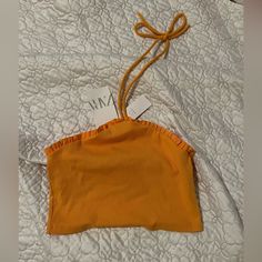 Size M Casual Orange Halter Top For Summer, Casual Orange Halter Top For Spring, Trendy Zara Halter Top For Spring, Solid Cotton Halter Top For Spring, Zara Casual Fitted Halter Top, Chic Orange Crop Top For Summer, Zara Fitted Casual Halter Top, Zara Spring Halter Neck Top, Zara Halter Neck Top For Spring