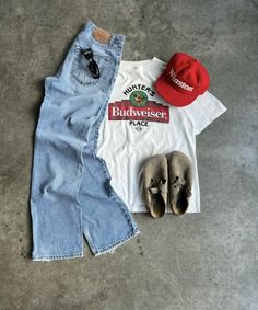 Tee Shirt Outfit, Vintage Budweiser, Wallet Minimalist, Nashville Outfits, Street Fashion Men Streetwear, Mens Wallet