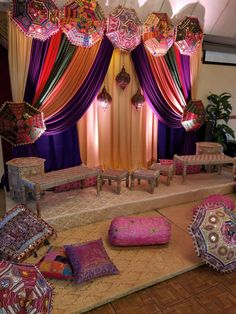 Indian Wedding Mehndi Decor, Mehandi And Sangeet Decoration, Lohri Decoration Ideas Night, Jaggo Night Decoration, Mehandi Event Decoration, Indian Wedding Inspiration Decor, Mehandi Sangeet Decoration, Indian Jago Decorations