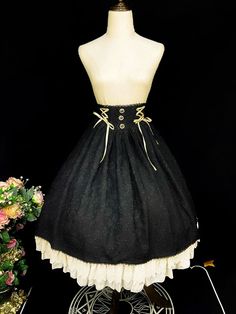 This price is for a skirt only. Fabric:Jacquard / LacePattern:Floral Skirt Details:Lace TrimSkirt Length:Below KneeSkirt/Shorts/Pants Waistline:High WaistSizeSL2XLWaist62-7068-7674-82Full Length727374 Vintage Black Skirt For Costume Party, Vintage Tiered Skirt For Costume Party, Black Vintage Ruffled Skirt, Black Vintage Tiered Skirt, Vintage High Waist Black Skirt, Vintage Skirt For Spring Costume Party, Vintage Black Skirted Bottoms, Vintage Skirt For Costume Party, Vintage Black Gathered Skirt