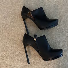 $1430 Lanvin Ankle Boots Booties High Heels Hidden Platform Leather Upper Leather Lining Side Zip Closure Size: 37 1/2 Us 7 Heel Height: 4 7/8"; Hidden Platform: 0 1/2"; Made In Italy “ Never Worn, Only Tried On. May Have Some Small Scratches Due To Storage. Take A Look At Videos And Pics Evening Platform Boots With Zipper And Round Toe, Evening Platform Boots With Zipper Closure And Round Toe, Elegant Ankle Boot Heels With Zipper Closure, Evening High Heel Platform Boots With Zipper, Luxury High-heel Boots With Zipper Closure, Luxury High Heel Boots With Zipper Closure, Leather Platform Boots With Zipper For Night Out, Elegant Boots With Zipper Closure For Night Out, Elegant Ankle-high Heels With Zipper Closure