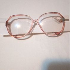 Vintage Light Pink Framed Glasses Are Perfect For Any Look. Never Used, Not Tested - Clear Lenses Light Pink Glasses Frames, Light Pink Glasses, Pink Glasses Frames, Pink Glasses, Woman Silhouette, Vintage Lighting, Glasses Accessories, Glasses Frames, Light Pink