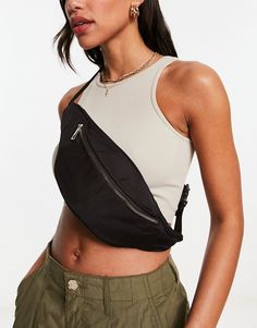 Neck chain by ASOS DESIGN Thanks, it's ASOS Adjustable strap Secure clasp closure Zip-front fastening Bum Bag Outfit, Belt Bag Outfit, Waist Bag Women, Fanny Pack Women, Black Fanny Pack, Neck Chain, Festival Dress, Rave Outfits