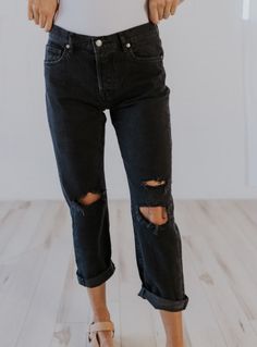 New! Featured In A High-Rise, Slouchy Fit With Exaggerated Distressing Throughout For A True Lived-In Look. Features: -Brand: Free People -Boyfriend Fabrication: -1% Elastane -33% Lyocell -66% Cotton Size + Fit: -Measurements For Size 28 -Rise: 12 In -Waist: 32 In -Inseam: 29 In Edgy Jeans For Everyday Wear, Everyday Distressed Cropped Leg Bottoms, Everyday Distressed Cropped Bottoms, Chic Ripped Bottoms For Everyday, Chic Everyday Ripped Bottoms, Distressed Relaxed Fit Pants For Fall, Relaxed Fit Distressed Pants For Fall, Chic Distressed Cropped Leg Jeans, Trendy Ripped Bottoms For Everyday Wear