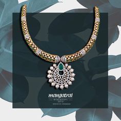 Mango Haram, Nigerian Beads, Haram Designs, Antique Pins, Gold Jewelry Simple Necklace, Beautiful Gold Necklaces, Diamond Pendant Sets, Fancy Jewellery Designs, Diamond Necklace Designs