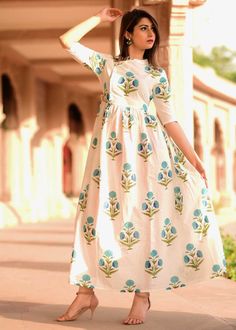 Short Fashion Dresses, Mughal Butta, Trending Kurtis, Pattu Frocks, White Blue Floral Dress, Aesthetic Fabric, Blue White Floral Dress, Kalamkari Dresses, Kalamkari Print