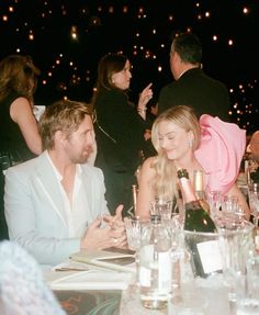 ryan gosling margot robbie SAG awards 2024 Ryan Gosling Margot Robbie, Margot And Ryan, Ryan Gosling Aesthetic, Ryan Gosling Icon, Ryan Gosling And Margot Robbie, Margot Robbie Aesthetic, Margot Robbie And Ryan Gosling, Margot Robbie Ryan Gosling, Райан Гослинг