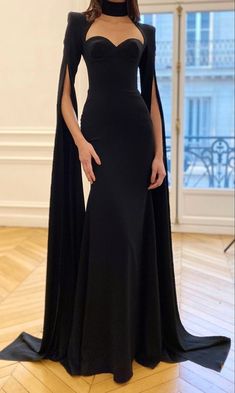 Black Clubbing Outfits Night Out, Black Masquerade Outfit Ideas, Masquerade Ball Outfit Ideas, Masquerade Dinner, Agender Fashion, Masquerade Outfit Ideas, Masquerade Ball Dresses, Fantasy Ball, Contemporary Dress