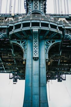 an image of the top of a tall structure that looks like it is under construction