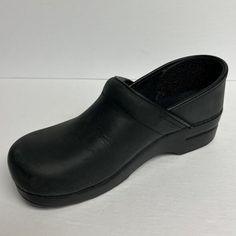 Dansko Women's Professional Oiled Clog Black, Size Eur 40, Us 9.5-10 M - Shoes Are In Excellent Almost New Condition. Worn Once. - Ships In The Original Box. - Uf Black Slip-resistant Closed Toe Clogs, Black Leather Lined Slip-on Clogs, Black Slip-resistant Functional Clogs, Durable Black Slip-on Clogs, Black Slip-on Clogs With Reinforced Heel, Professional Women, Mule Clogs, Mules Shoes, Women Shoes