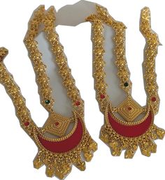 Traditional Gold Wear For Eid, Gold Traditional Wear For Eid, Gold Cutdana Traditional Wear For Festivals, Gold Temple Jewelry Tikka For Eid, Traditional Festive Gold Tikka, Gold Temple Jewelry Tikka As Gift, Gold Tikka With Tilla As Gift, Yellow Gold Tikka For Festivals, Gold Tikka For Eid Festivities