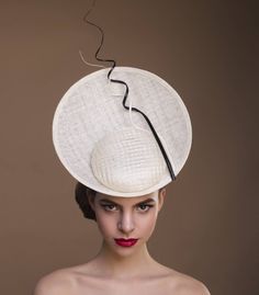 Beautiful ivory coloured sinamay percher with black and ivory spiral quill detail. It is secured in place using a hat elastic which can be colour matched to your hair or custom made headband. Ideal for weddings, races, christenings and church. This particular fascinator can be shipped off within 3-5 days but for different colour variations, please allow 5-7 days. I can ship to anywhere in the world. Please contact me with your specific shipping requirements For urgent orders, let's talk and see Wedding Hats For Guests, Ivory Fascinator, Fascinator Hats Wedding, Pink Fascinator, Handmade Hats, Occasion Hats, Derby Fascinator, Sinamay Hats, Church Hat