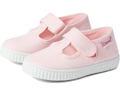 Cienta Kids Shoes 50000 (Infant/Toddler/Little Kid) | Zappos.com Baby Pink Shoes, Velcro Shoes, Shoes Canvas, Shoes Pink, Slide In, Toddler Shoes, Mary Jane Sneaker, Girls Shoes, Snug Fit