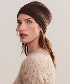 Cashmere Beanie Chocolate The season doesn't begin until our Cashmere Beanie enters your wardrobe. 100% cashmere. Made in China. Knit beanie with ribbed detail throughout. | Jenni Kayne Cashmere Beanie Hat Cashmere Beanie, Jenni Kayne, Made In China, Beanie Hat, Knit Beanie, Beanie Hats, Cashmere, Top Brands, China