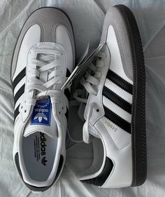 Shoe Aesthetics, 23 Outfit, Adidas Samba White, Samba Og Shoes, Vision Bored, Men's Adidas (men), Trendy Shoes Sneakers, Pretty Shoes Sneakers, Fall 23