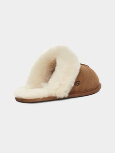 Cozy Robes, Ugg Scuffette, Almost Friday, Boots Slippers, Sheepskin Slippers, Suede Slippers, Manhattan Toy, Ugg Slippers, Heron Preston