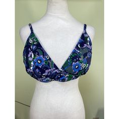 Amazon Essentials Women's Size Xl Deep Blue Paisley Padded Bikini Bra Bohemian Elevate Your Swimwear Collection With This Stunning Amazon Essentials Women's Bikini In Deep Blue With A Beautiful Paisley Pattern. This Bikini Top Is Perfect For Any Tropical Vacation Or Beach Day, And Its Padded Cups Provide Extra Comfort And Support. The Bikini Is Made Of 80% Nylon And 20% Spandex, Making It Machine Washable And Easy To Care For. This Bikini Top Is Designed With A Regular Size Type And Fits Perfect Floral Print Fitted Tankini With Triangle Top, Fitted Floral Print Triangle Top Tankini, Underwire Lined Tankini, Blue Floral Print Halter Neck Swimwear, Blue Floral Print Summer Tankini, Blue Floral Print Tankini For Spring, Blue Floral Print Tankini For Sunbathing, Floral Print Triangle Top Tankini For Pool, Blue Fitted Tankini With Padded Cups