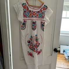 Beautiful Hand Made Puebla Dress, Purchased In Isla Mujeres. Never Worn. White Sleeveless Folk Dress, Folk Style White Dress With Floral Embroidery, White Folk Dress With Floral Embroidery, White Bohemian Short Sleeve Dresses, White Folk Style Summer Dress, White Folk Style Dresses, Puebla Dress, Preppy Women, Sleeveless Denim Dress