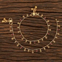 Length =7.5/8 INCH     Delicate Payal     Antique Payal Indian Bridal Anklet Pair Indian Jewelry Kundan Payal Gold Women Indian Jewellery Traditional Set Bollywood Style Bridal Anklets with high end fine kundan ,Indian Wedding Anklets Jewellery Indian Antique gold handmade anklet with gold plating bridal payal which looks really beautiful Authentic traditionally handcrafted rich Indian Jewelry to compliment your outfits for special celebrations! Rejoice in joy when you adorn these beautful piece Gold Payal, Kundan Payal, Payal Indian, Bridal Payal, Indian Anklets, Anklets Indian, Bridal Anklet, Wedding Anklets, Handmade Anklets