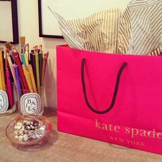 Love the colored pencils #dyptique Dyptique Candles, Diptyque Candles, Retail Bag, Prep Life, Zoom Photo, Mold Remover, Southern Girl, Stay Classy, Home Scents