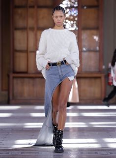 Denim Winter Outfit, Denim Trends, Fashion Week Runway, Link Up, Winter 2023, Fashion Design Clothes, Fall 2023, Couture Dresses, Fashion History