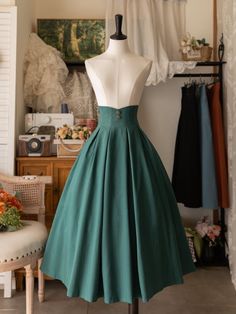 Peacock Green High Waist Elegant Classic Lolita MIdi Skirt Dark Green Skirt, Pink Kimono, Pin Up Dresses, Elegant Skirt, Peacock Green, Classic Elegant, Green Skirt, Lolita Dress, Slim Waist