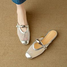 Mules Shoes Heels, Flat Footwear, Chiko Shoes, Modern Cowboy, Shoes Trends, Block Heel Loafers, Mesh Fashion, Clog Heels, Slingback Shoes