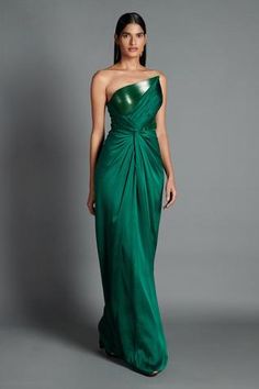 Shop for Amit Aggarwal Green Crinkled Chiffon Metallic Draped Bandeau Gown for Women Online at Aza Fashions Tube Gown, Amit Aggarwal, Green Evening Gowns, Shrug For Dresses, Drape Gowns, Maxi Dress Collection, Gown For Women, Green Gown, Long Sleeve Evening Dresses