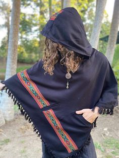 Meet Our Handmade High-Quality Cashmere Yak Wool Poncho . . . Featuring beautiful tribal embroidery . . . it has a large hood and two pockets . . . One size fits all . . . ~~~~~~~~~~~~~~~~~~~~~~~~~~~~~~~~~~~~~~~~~~~~~ Measurements: From neck to tip 88cm (35 inches) Hood size 37cm (15 inches) ~~~~~~~~~~~~~~~~~~~~~~~~~~~~~~~~~~~~~~~~~~~~~ Mens Kimono Jacket, Ritual Clothing, Poncho With Hood, Mens Poncho, Ceremonial Clothing, Male Kimono, Hemp Clothing, Viking Clothing, Festival Pants