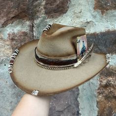 Brand New, Never Worn, Mens Stetson Stallion Tan Hat In The Sz 7.5! Beautiful Hat, Burned And With Added Alligator Leather With Stitching Detail! One Of Kind Hat That Retails $140 Alone, Thanks For Looking! Charlie 1 Horse Atwood Cody James Ariat Stetson Bailey Shyanne Olive & Pique Western Cowboy Hats Cowgirl Hats Hats Cowgirl, Tan Hat, Western Cowboy Hats, Cowgirl Hats, Beautiful Hats, Felt Hat, Western Cowboy, Alligator, Cowboy Hats