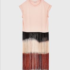 Zara Womens Ombre Pink Black Long Fringe Tee Shirt Festival Boho 100% Cotton Size Small -Oversized Fit... New Trendy Short Sleeve T-shirt With Fringe, Trendy Fringe Short Sleeve T-shirt, Trendy Short Sleeve Fringe T-shirt, Casual Short Sleeve Fringe T-shirt, Casual Crew Neck T-shirt With Fringe, Pink Fringed Top For Spring, Pink Fringe Top For Spring, Spring Pink Fringed Tops, Chic Zara T-shirt With Crew Neck