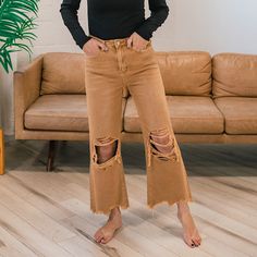 Vervet Butterscotch 90's Crop Flare Jeans Butterscotch Zip up Distressed  Super soft Skinny fit No stretch 100% Cotton  Imported Sizing: 0/24, 1/25, 3/26, 5/27, 7/28, 9/29, 11/30, 13/31, 15/32 Adrienne is a size 4 and is wearing a size 1 True to size for Vervet Skinny Fit - size up if you are between sizes Need more si Brown Cropped Jeans Outfit, Vervet Jeans Flare, Vervet Jeans Outfit, La Casual Outfits, Crop Flare Jeans Outfit, Cropped Flare Jeans Outfit, Flare Jeans Outfit, Crop Flare Jeans, California Trip