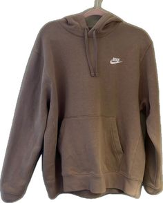 Womens Hoodies Nike, Nike Sweater Brown, Brown Nike Hoodies, Hoodies Womens Nike, Nike Brown Sweatshirt, Nike Sweatshirts Brown, Cream Nike Hoodie, Cool Nike Hoodies, Brown Nike Sweater