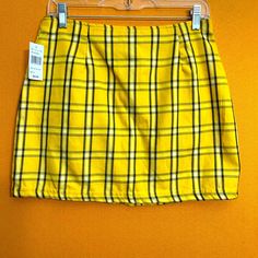 Women Plaid Yellow 90’s Skirt M,Pre-Owned In Great Condition. Retro School Mini Skirt, Retro Bottoms For School In Spring, Retro School Bottoms For Spring, Trendy Yellow School Bottoms, Trendy Yellow Bottoms For School, Retro Fall School Bottoms, Retro Plaid Mini Skirt For Summer, Casual Yellow Mini Skirt For School, Casual Yellow Skirt For School