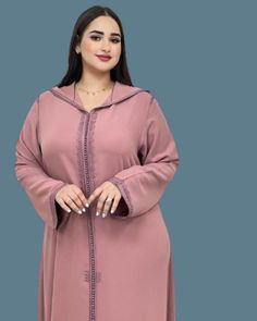 very high quality traditional moroccan djellaba Elegant Long Sleeve Thobe With Dabka Embroidery, Elegant Long Sleeve Thobe With Dabka, Elegant Dabka Thobe Tunic, Elegant Tunic Thobe With Dabka Detailing, Dress Clothes For Women, Morocco, Favorite Outfit, Beauty Book, Art Collection