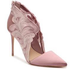 Never Worn Out The House. 4” Feminine Closed Toe Heels With 4-inch Heel, Pink Antique, Bridal Heels, Lace Bridal, Rose Dress, Vince Camuto Shoes, Bridal Lace, Pink Lace, Vince Camuto