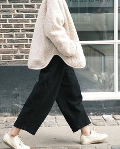 Fall Streetwear Knit Sweatshirt, Chic Oversized Knit Cardigan, Cozy Beige Streetwear Outerwear, Trendy Streetwear Knit Cardigan, Fall Streetwear Knit Cardigan, Sporty Chic, 가을 패션, Mom Style