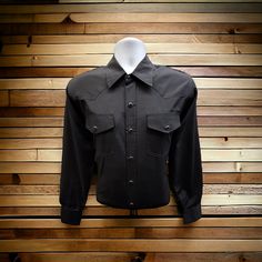 Camisa vaquera Manga larga / long sleeve Boton de broche /snap button Material: 35% cotton / 65% Polyester Cowboy shirt. Black Long Sleeve Western Shirt, Western Style Black Long Sleeve Tops, Fitted Long Sleeve Shirt For Western-themed Events, Black Western Button-up Shirt, Western Black Button-up Shirt, Western Style Black Button-up Shirt, Black Western Top With Button Closure, Western Black Cotton Shirt, Black Western Style Cotton Shirt