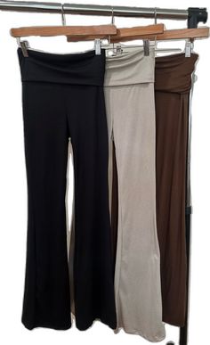 Brown High Stretch Full Length Yoga Pants, High Stretch Full Length Brown Yoga Pants, High Stretch Brown Bottoms For Loungewear, Stretch Hip-length Leggings For Loungewear, High Stretch Brown Loungewear Bottoms, Brown Full Length Activewear, High Stretch Brown Yoga Pants, Versatile Stretch Leggings, Versatile Stretch Hip-length Leggings