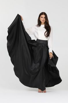 Black Taffeta Full Circle Skirt for Women Classic Skirt Ball Gown Skirt Formal Skirt Wedding Skirt Photoshoot Skirt. Taffeta textile of this skirt is very light, it is perfect for summer. Taffeta skirt makes a classical elegant look. This skirt is perfect for any occasion.  Waistline can be made wider or more narrow. Skirt can be made longer or shorter.  More skirts you can see here:  https://www.etsy.com/shop/DesirCouture?ref=seller-platform-mcnav&section_id=40312230 In order's note you can wri Black Taffeta Skirt, Skirt Photoshoot, Couture Bridesmaid Dresses, Cocktail Skirts, Taffeta Skirt, Gown Skirt, Wedding Skirt, Classic Skirts, Chique Outfits