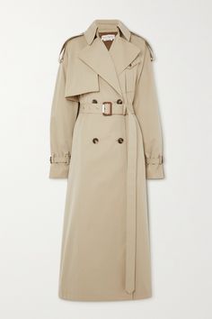 An impeccable and refined trench coat like Alexander McQueen's will go the extra mile in your closet. Crafted from cotton-gabardine, it has a relaxed shape enhanced by draped storm and wind flaps and a pleated, A-line skirt. Wear yours with knee boots. Trench Coat Aesthetic, Dior Trench Coat, Classic Fashion Pieces, Overnight Beauty Hacks, Khaki Trench, Overnight Beauty, Beige Trench Coat, Elegant Outfit Classy, Fall Trends Outfits