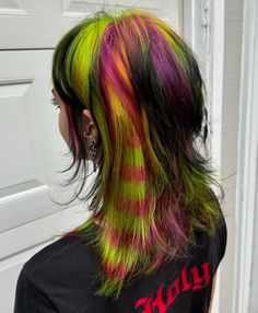 Funky Hair Dye Ideas, Half Green Half Purple Hair, Harajuku Hair Color, Color Wheel Hair, Scene Hair Dye, Hair Color Analysis, Ponytail Hairstyles Casual, Casual Short Hairstyles, Color Chart Hair