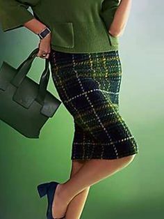 Regular Fit Plaid Urban Midi Skirt Style Plaid Skirt, Midi Skirt Outfit, Plaid Pencil Skirt, Plaid Fashion, Plaid Skirt, Plaid Skirts, Skirt Pattern, Types Of Skirts, Modest Dresses