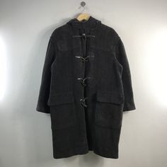 PLEASE READ DESCRIPTION BELOW BEFORE BUYING👇🏻 *ITEM:Vintage Gloverall Englad Duffle Coat *ITEM DETAILS: 👇🏻 Please be aware that all vintage items will usually show a few signs of wear or fading due to age, but anything visible such as stains or holes, and serious flaws have been photographed.For any further information on this item please contact us and we will be happy to help. *SIZE:LARGE *ACTUAL SIZE MEASUREMENT: 👇🏻 *PIT TO PIT(WIDTH):24"INCHES *LENGTH(FROM SHOULDER): 39"INCHES 21&22  * Vintage Oversized Outerwear For Winter, Oversized Vintage Outerwear For Winter, Vintage Fall Outerwear, Oversized Vintage Outerwear For Cold Weather, Vintage Winter Pea Coat With Pockets, Vintage Long Sleeve Pea Coat With Pockets, Vintage Hooded Outerwear With Pockets, Hooded Outerwear With Toggle Closure For Work, Vintage Oversized Outerwear For Outdoor