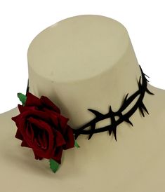 Retro & Vintage Rose & Thorns Choker | Unique Vintage Cool Chokers, Rose Inspired Outfits, Oc Accessories, Black Thorns, Cute Chokers, Rose Petal Dress, Rose Outfit, Valentines Accessories, Rose Accessories