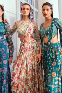 Shop for DiyaRajvvir Green Organza Printed And Pre-draped Skirt Saree Set for Women Online at Aza Fashions Teal Blue Blouse, Skirt Saree, Saree Wearing, Saree Wearing Styles, Drape Saree, Draped Skirt, Lehenga Saree, Sequins Embroidery, Printed Sarees