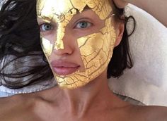 Victoria’s Secret Models, Gold Face Mask, Healing Era, Face Mask Aesthetic, Mask Aesthetic, Tumeric Face Mask, Easy Face Mask Diy, Gold Mask, Face Mask Recipe